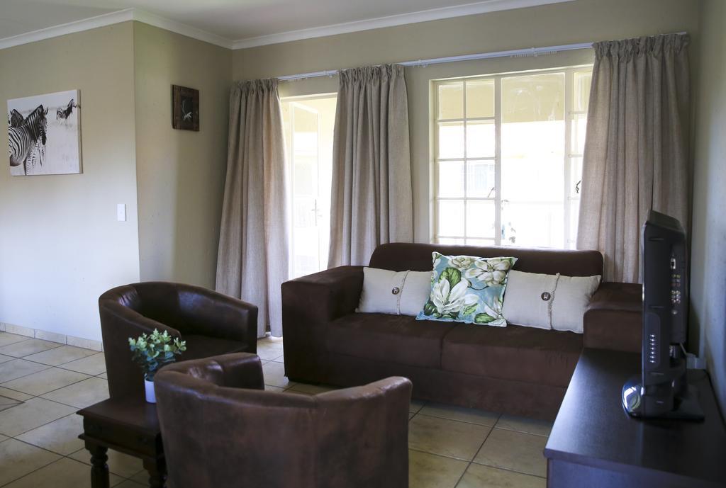 African Eagle Apartments Witfield Bagian luar foto