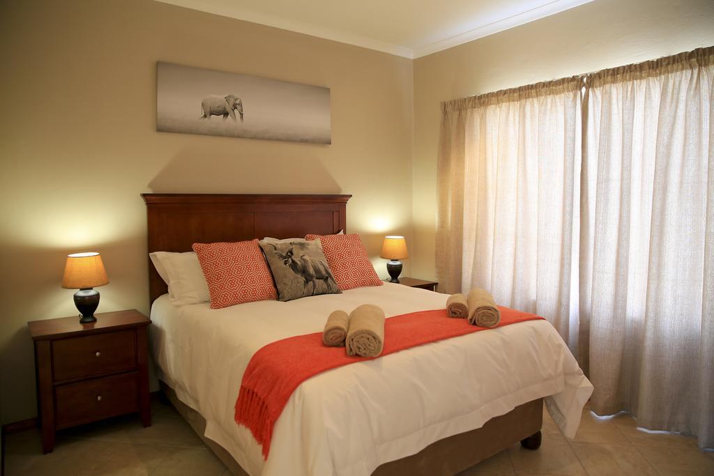 African Eagle Apartments Witfield Bagian luar foto