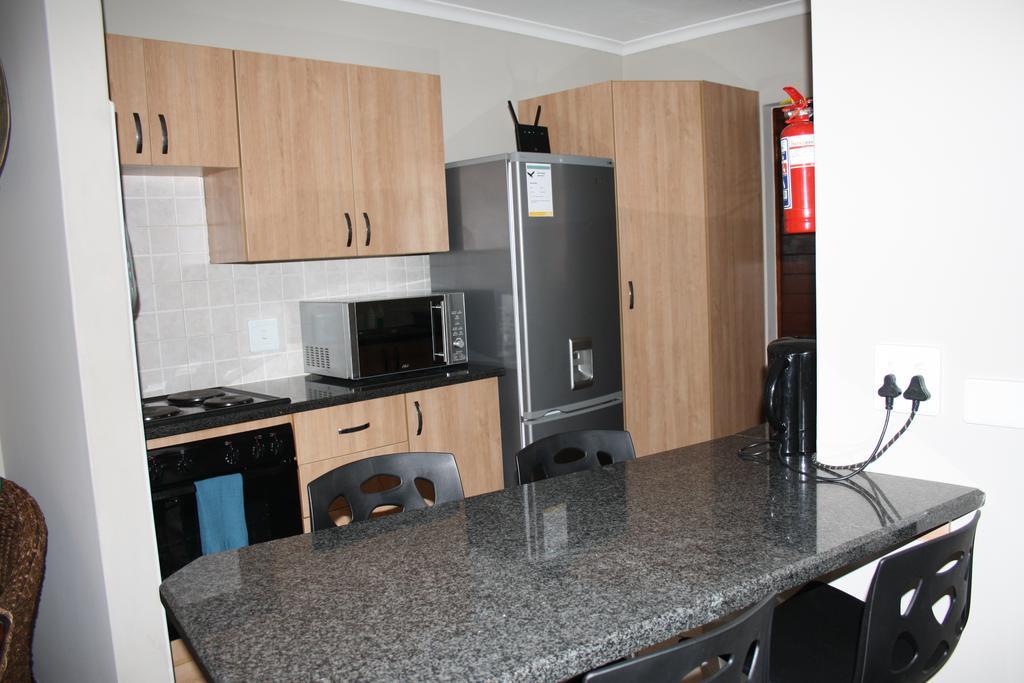 African Eagle Apartments Witfield Bagian luar foto
